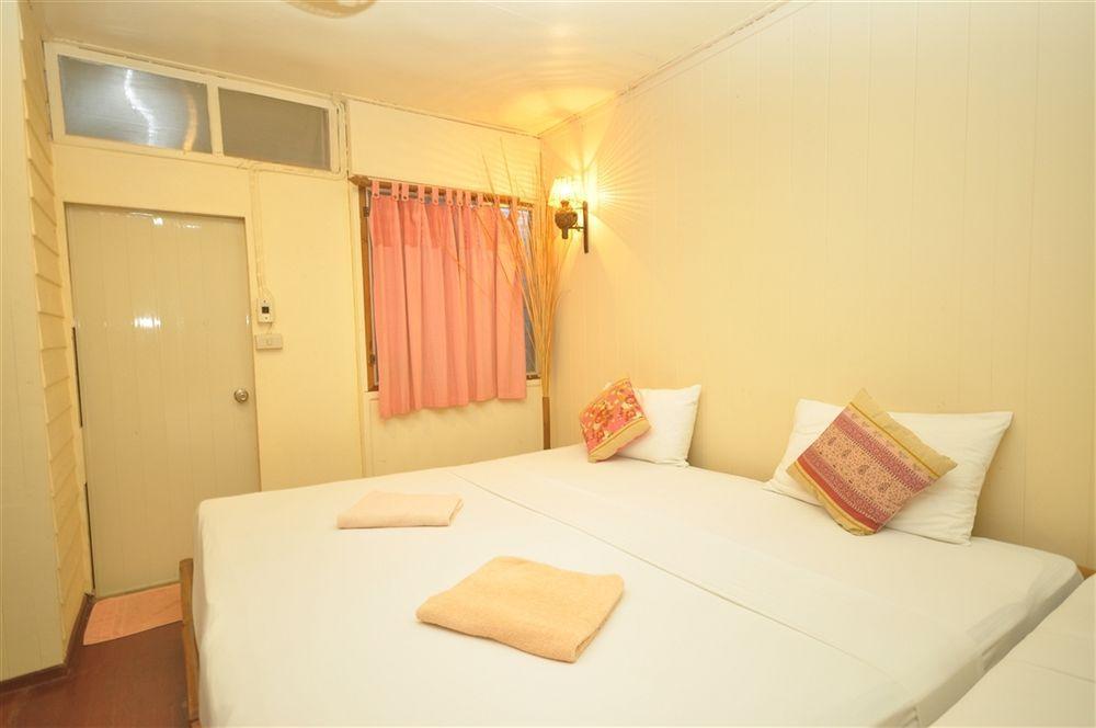 A Pousada Pp October House Phi Phi Don Exterior foto